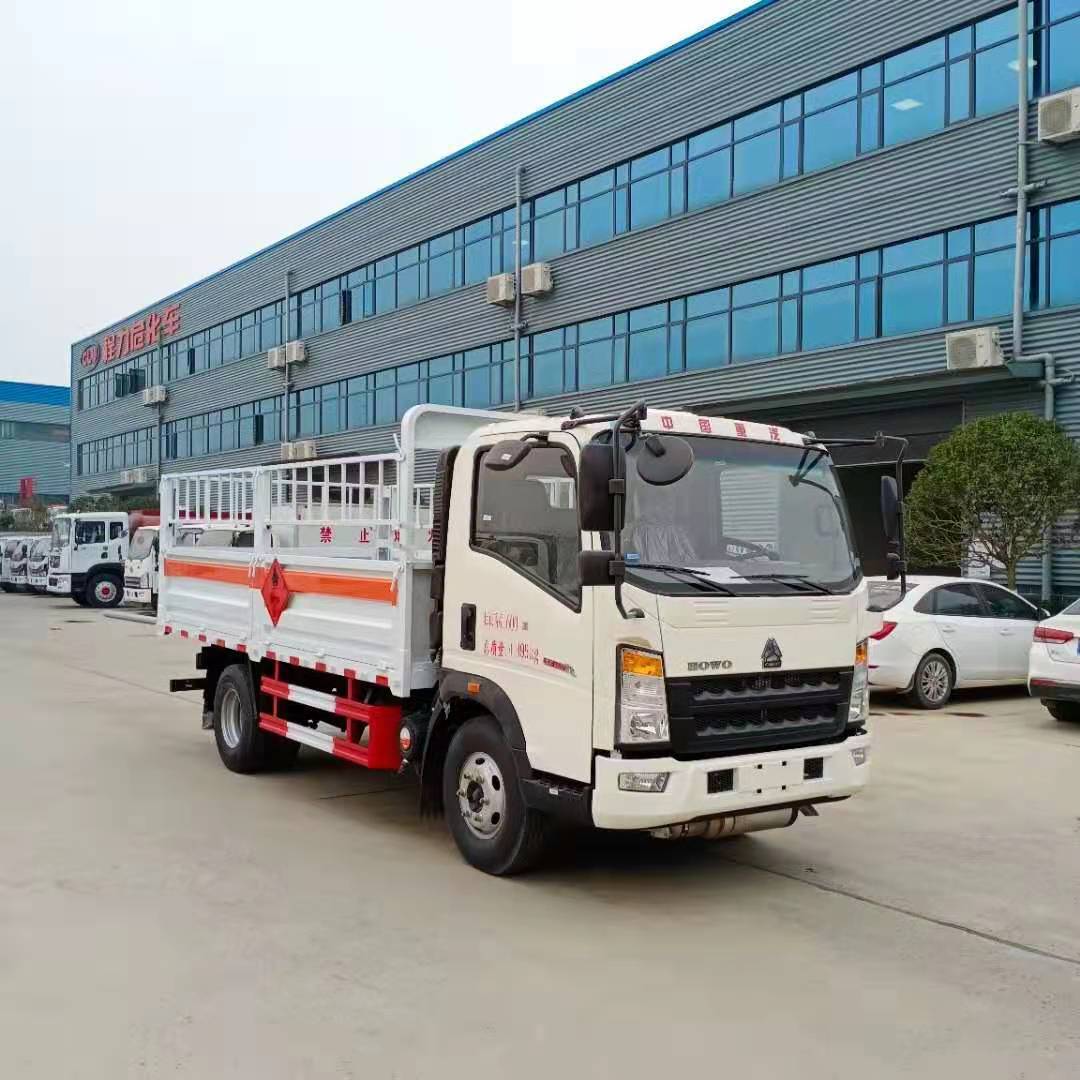 氣瓶運輸車 危化品運輸中的安全衛(wèi)士
